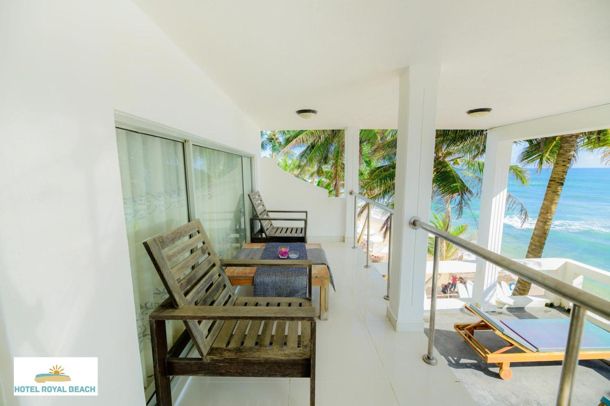 Royal Beach Hotel & Restaurant Хиккадува Экстерьер фото