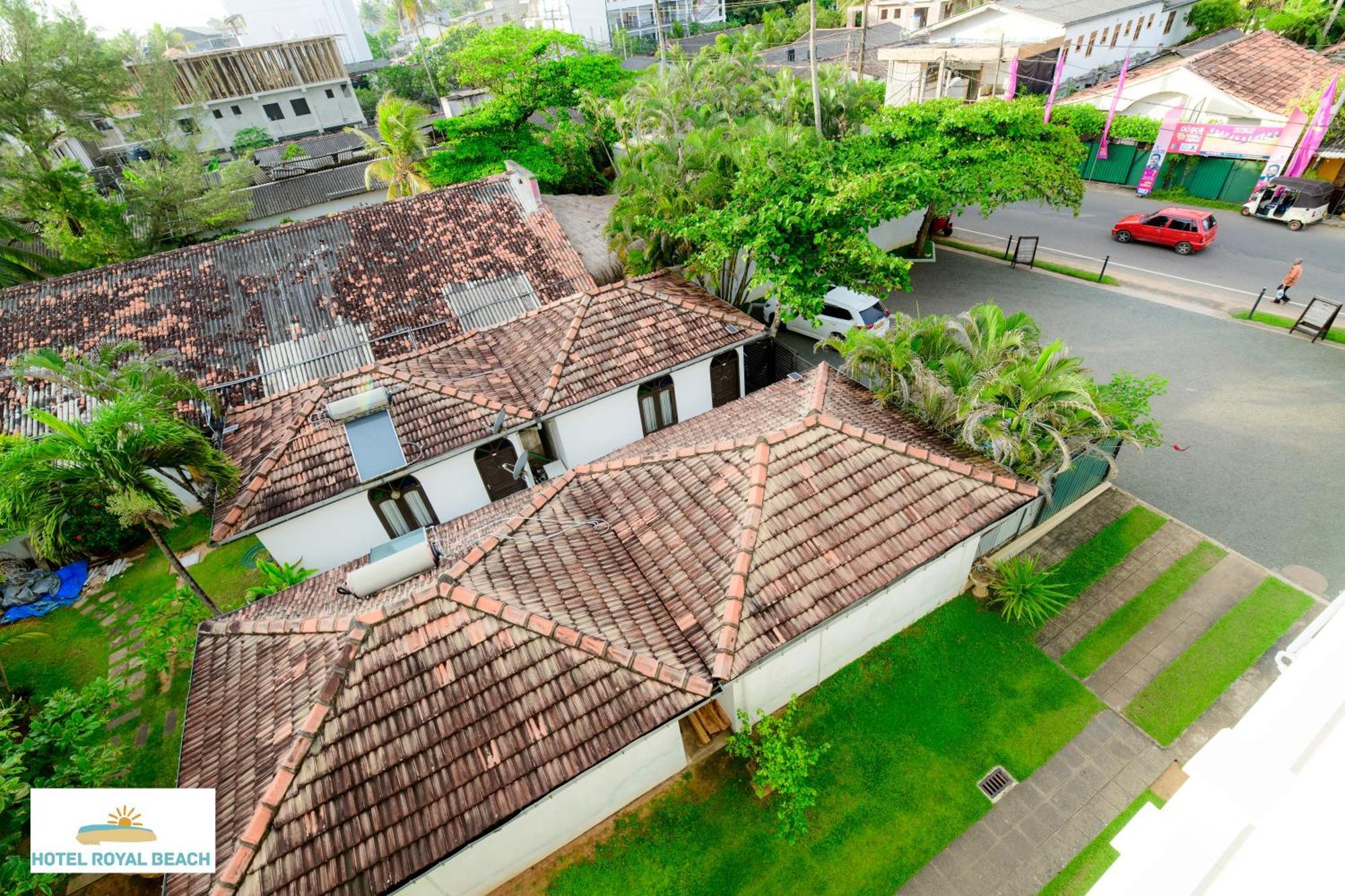 Royal Beach Hotel & Restaurant Хиккадува Экстерьер фото