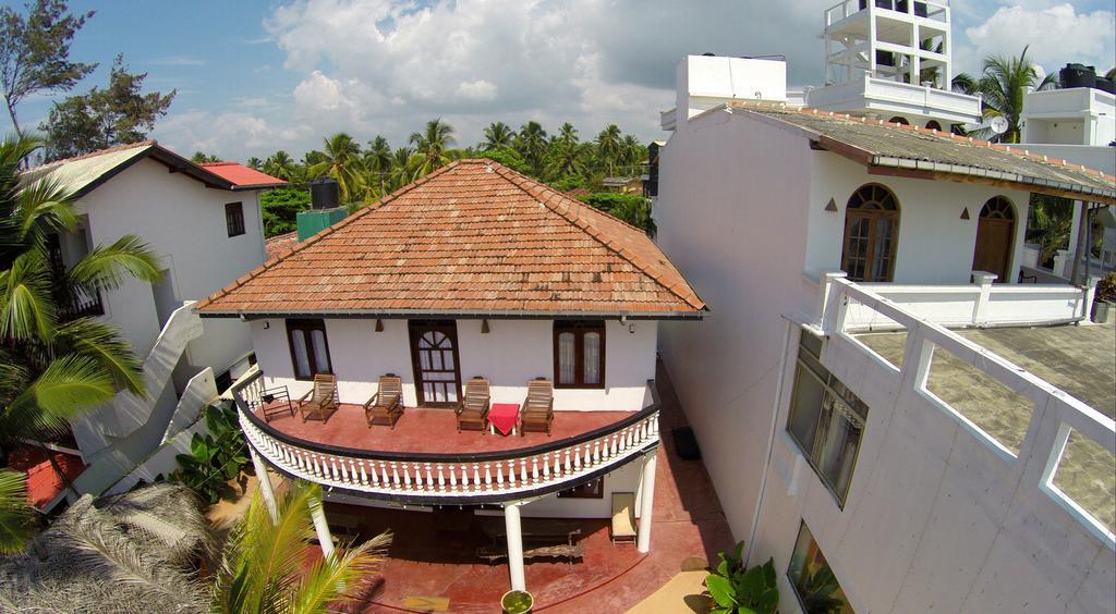 Royal Beach Hotel & Restaurant Хиккадува Экстерьер фото